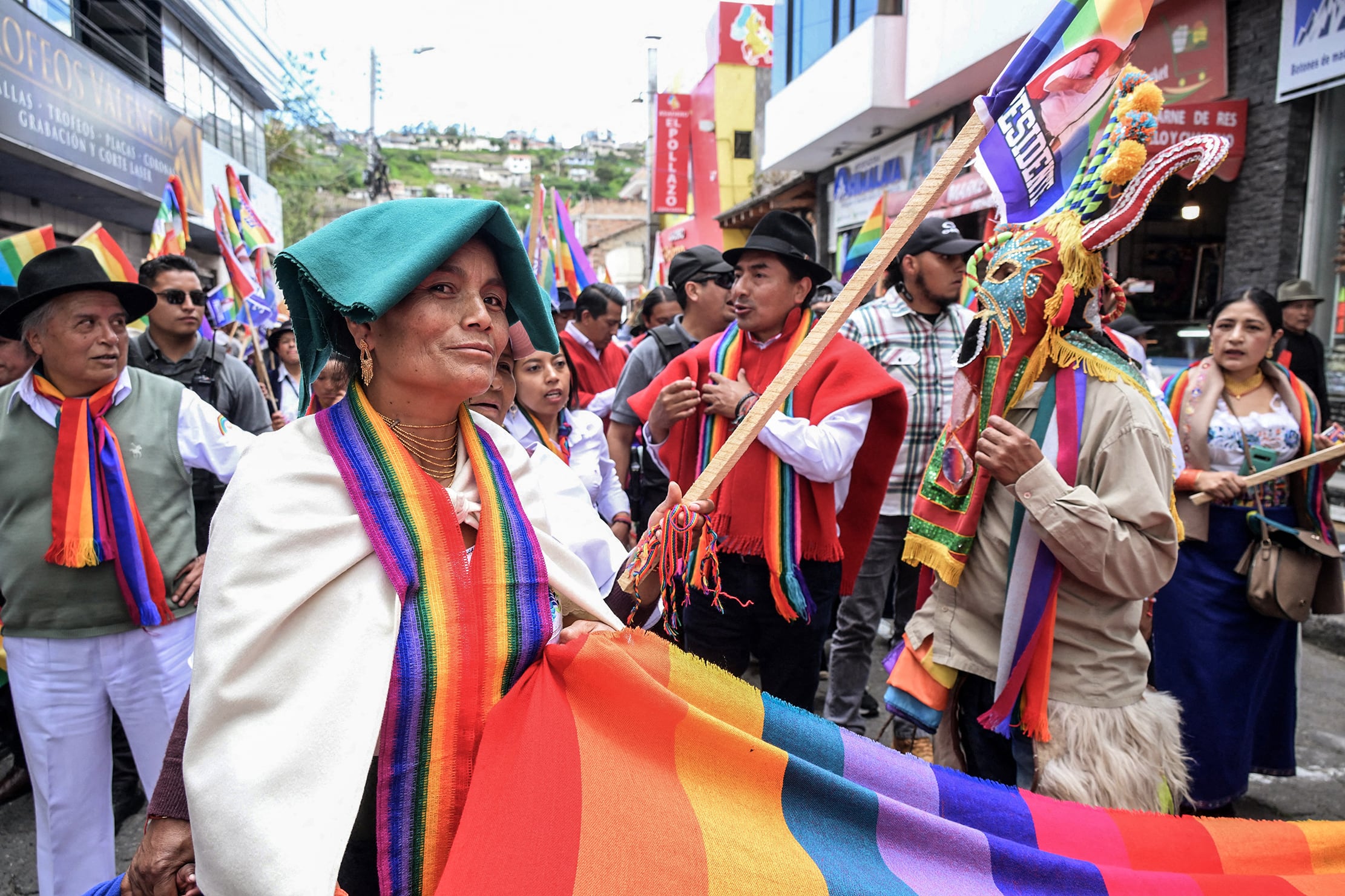 Movilización del movimiento Pachakutik en el centro de Otavalo, provincia de Imbabura