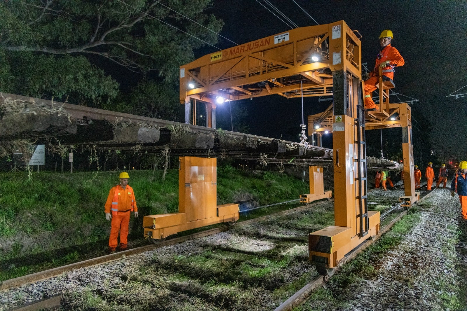 Los trabajos se realizan entre las estaciones City Bell y La Plata. Trenes Argentinos