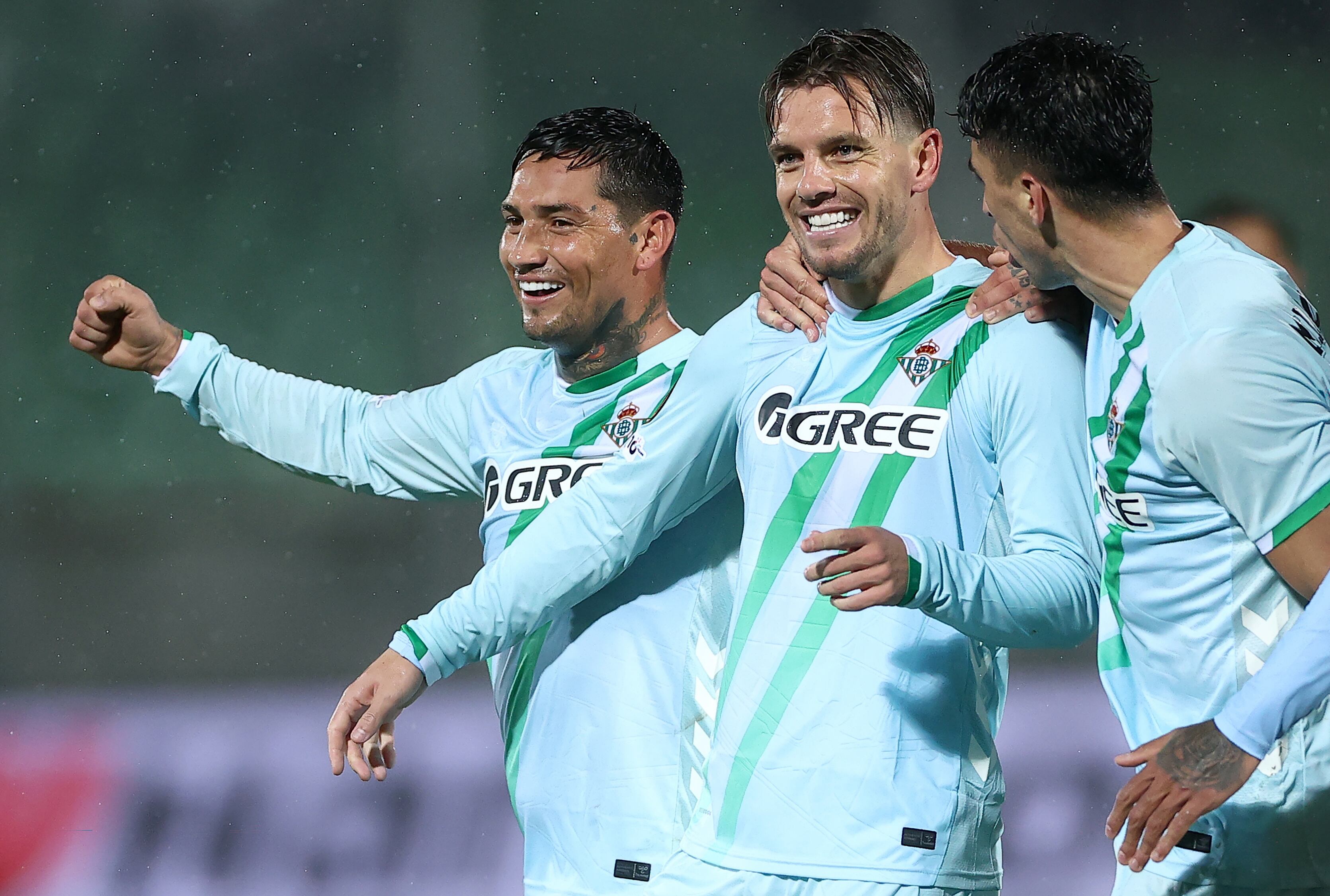 Lo Celso celebra el primero de Betis en Bulgaria