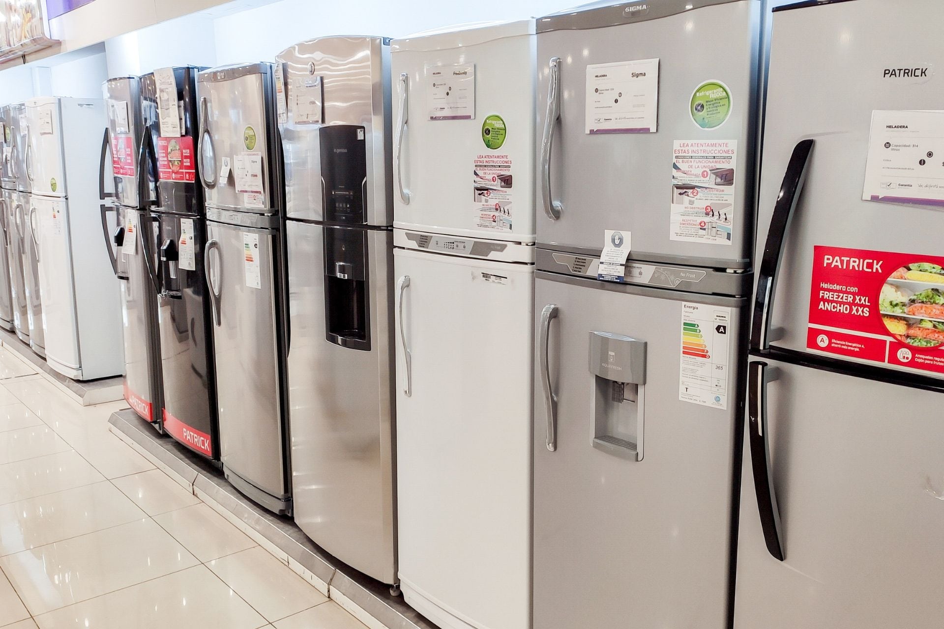 Para los hogares, el programa proporciona créditos de hasta 25 millones de pesos con una tasa fija del 43% y un plazo de devolución de hasta cinco años