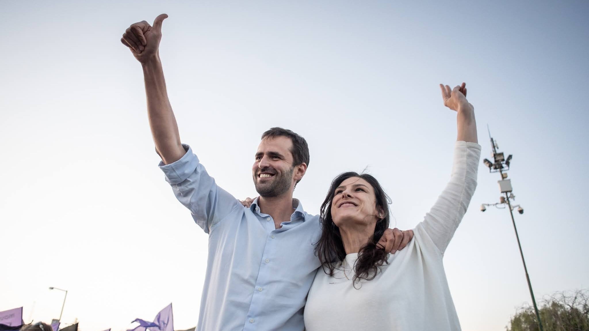 Emiliano Estrada y Pamela Calletti, candidatos del FdT. 