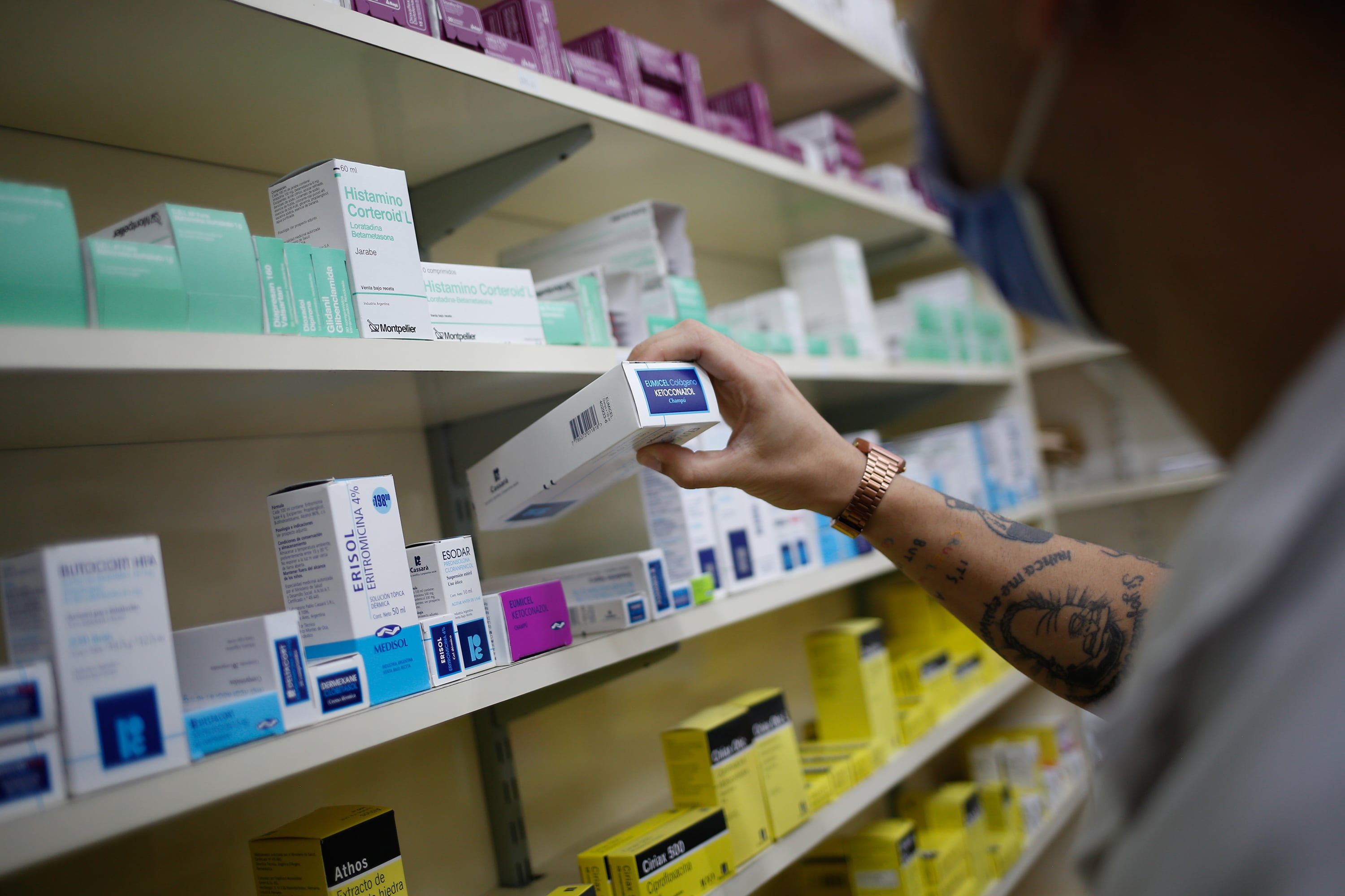Solo se podrán vender medicamentos en farmacias