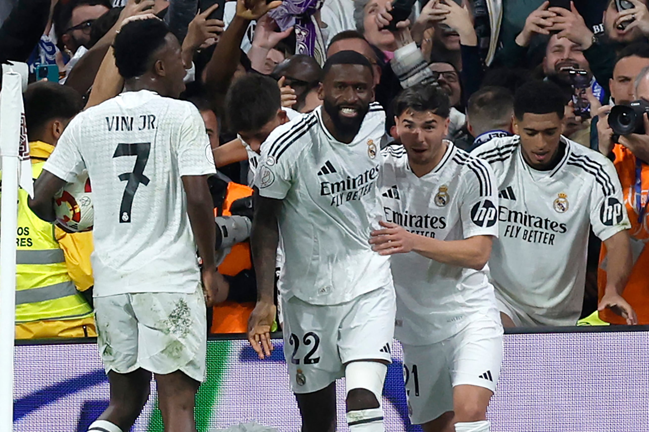 Rüdiger (22) marcó el gol del empate