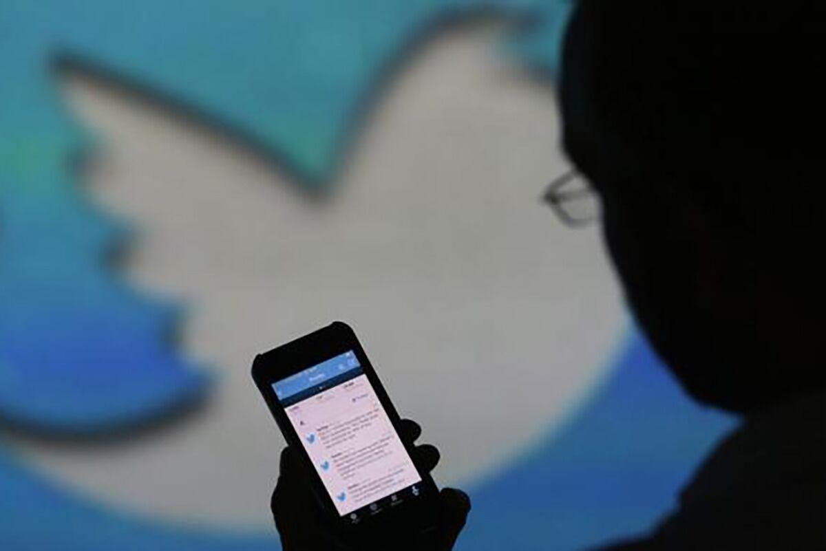 La fiscalíade Brasil le pidió a Twitter que modere su contenido.