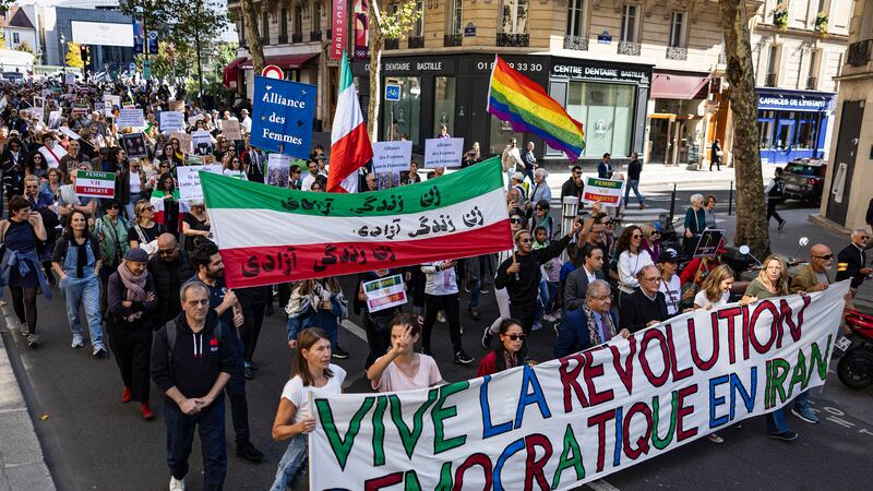 Las protestas por la muerte de Mahsa Amini se multiplicaron en todo el mundo