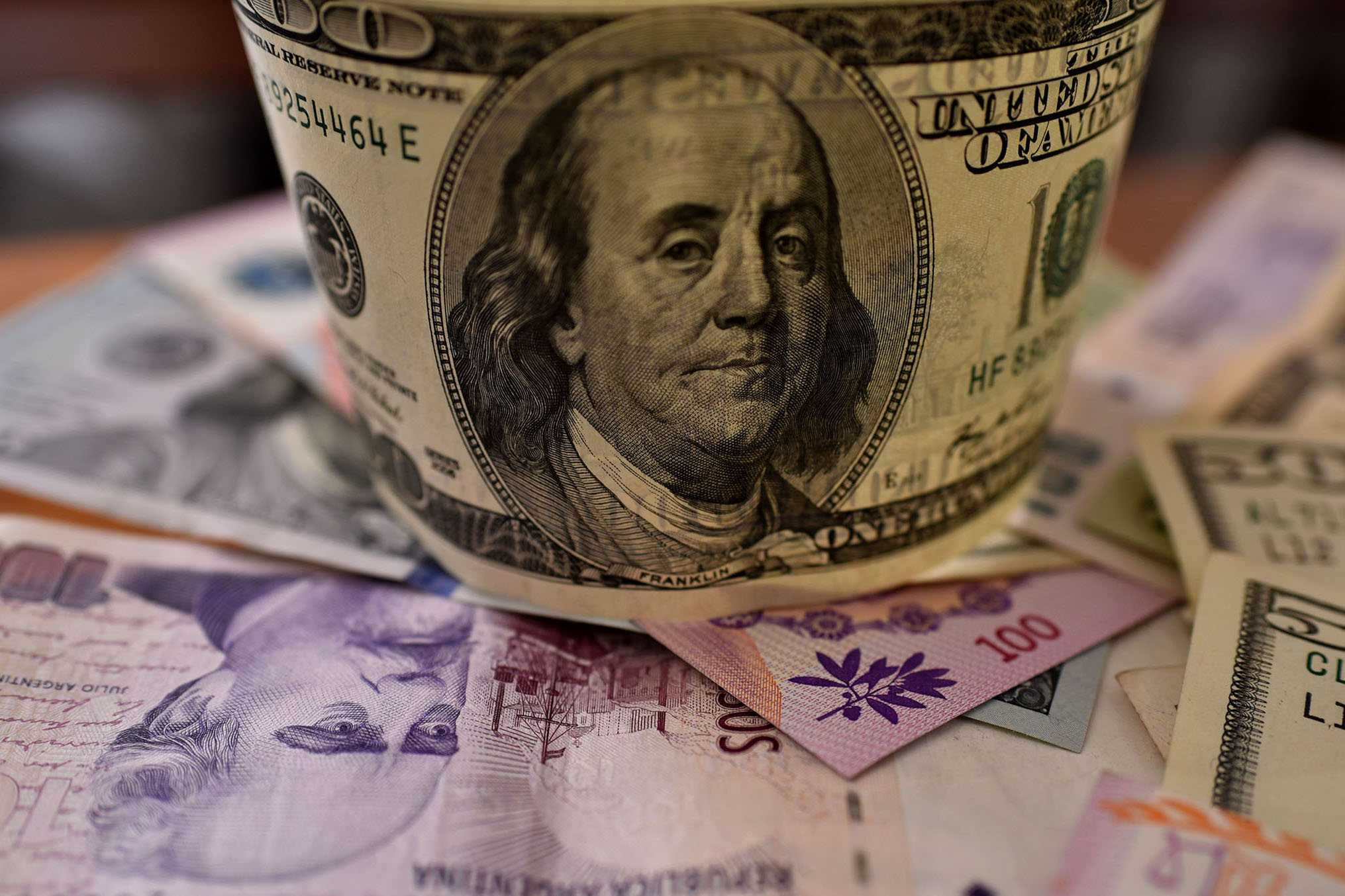 El dólar también opera como medio de pago en el sector inmobiliario.